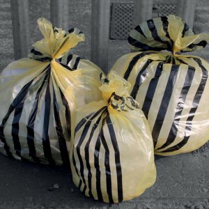 TSYB5 Tiger Stripe Medium Duty Landfill Waste Sacks on a Roll (90L)