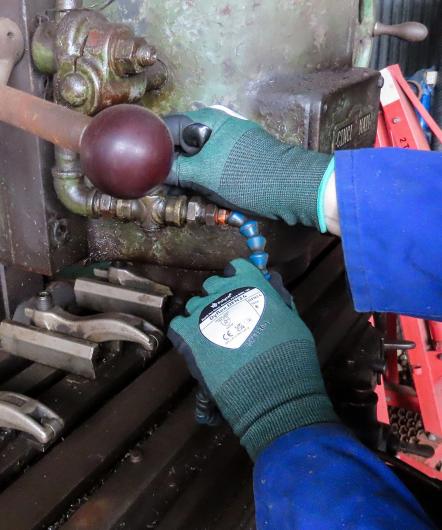 An engineer’s guide to safety gloves: How gauge, grip and material work together